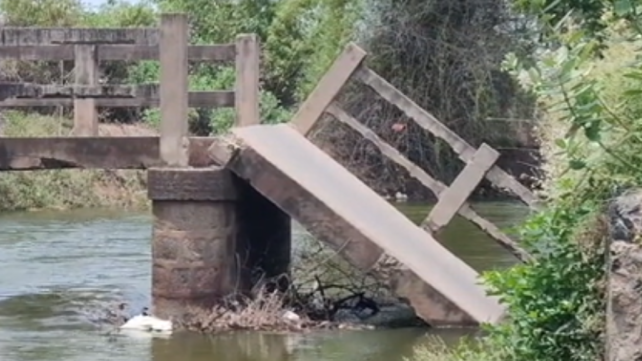 திருச்சி : வாய்க்கால் பாலம் உடைந்து விழுந்ததால் மக்கள் அவதி!