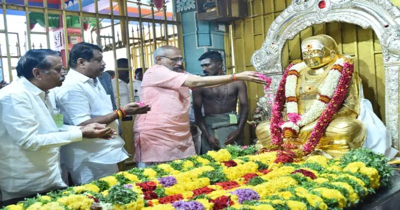 முத்துராமலிங்க தேவர் குரு பூஜை – குடியரசு துணைத்தலைவர் உள்ளிட்டோர் மரியாதை!