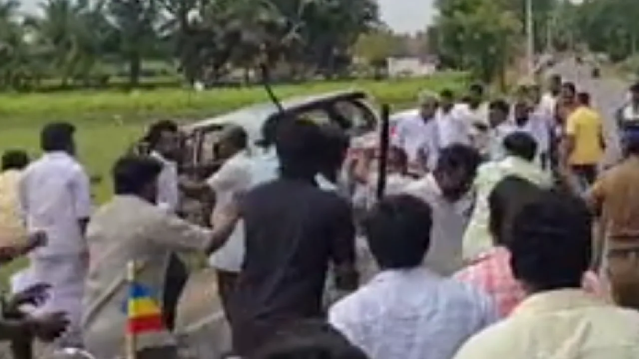 பாமக எம்எல்ஏ அருள் சென்ற கார் மீது அன்புமணி தரப்பினர் தாக்குதல்!