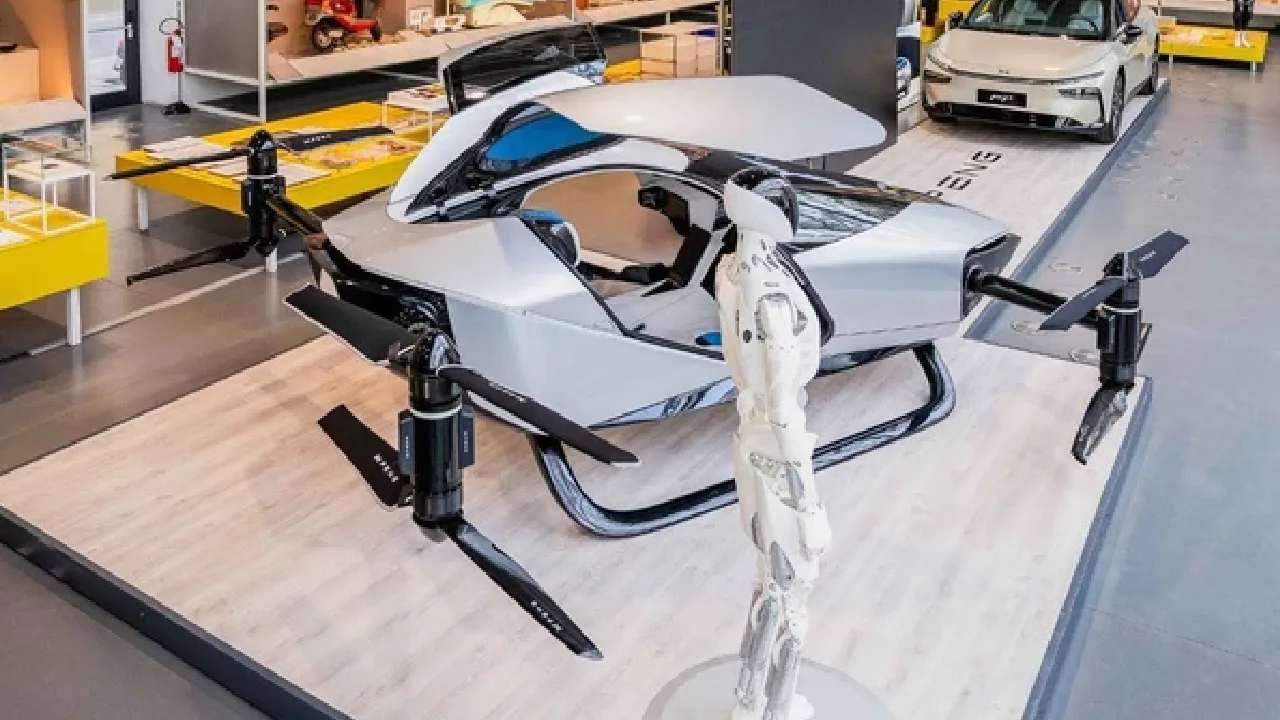 பறக்கும் கார் உற்பத்தியை தொடங்கிய சீன நிறுவனம்!