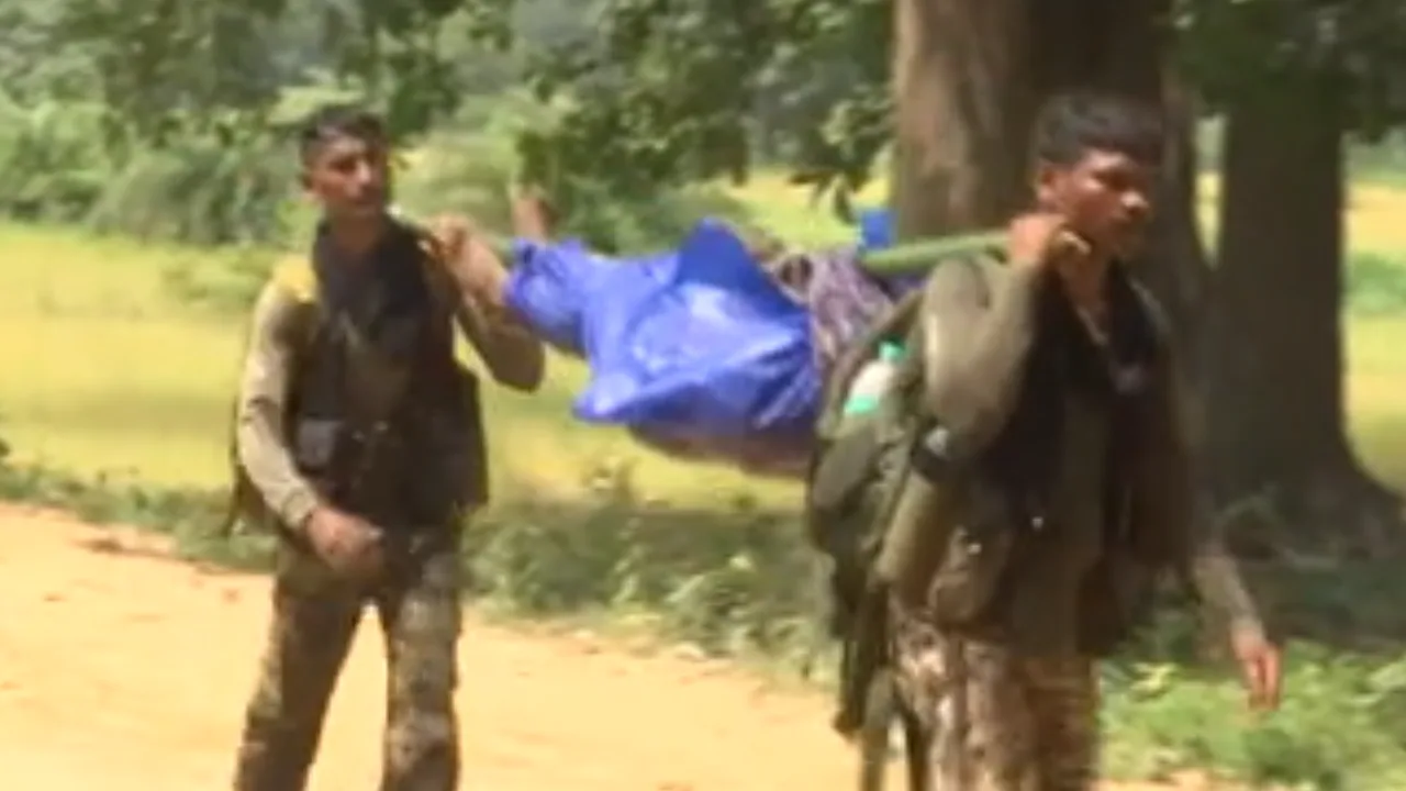 நக்சல் அமைப்பின் தலைவன் உட்பட 6 பேர் சுட்டுக்கொலை!