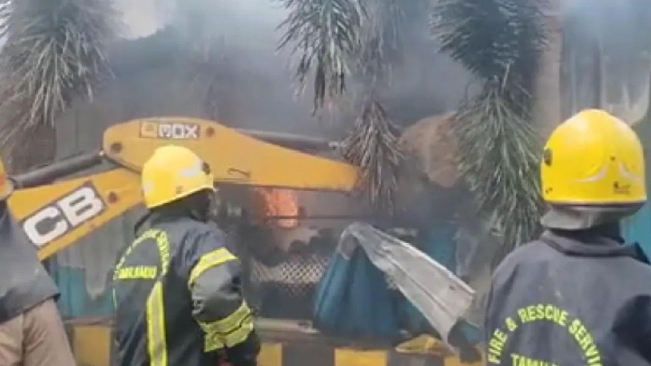 சென்னை : பழைய பொருட்களை சேகரிக்கும் குடோனில் தீ விபத்து!