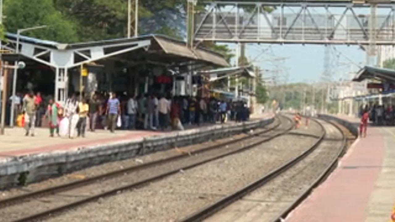 ஆந்திராவில் இருந்து ரயிலில் கடத்தி வரப்பட்ட 8 கிலோ கஞ்சா பறிமுதல்!