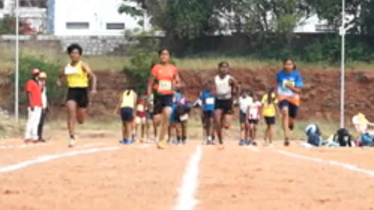 அஸ்மிதா தடகள போட்டி – ஏராளமான வீராங்கனைகள் பங்கேற்று அசத்தல்!