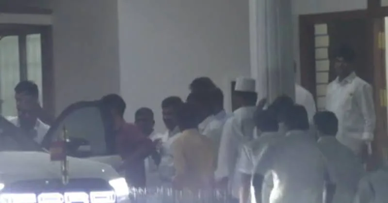 தவெக நிர்வாகிகளிடம் 10 மணி நேரம் விசாரணை – பொதுச்செயலாளர் ஆனந்த் உள்ளிட்டோர் ஆஜர்!