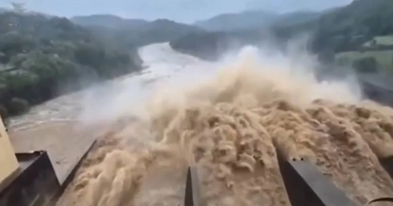 இலங்கையில் டிட்வா புயல் கோரத்தாண்டவம் – 80 பேர் பலி!