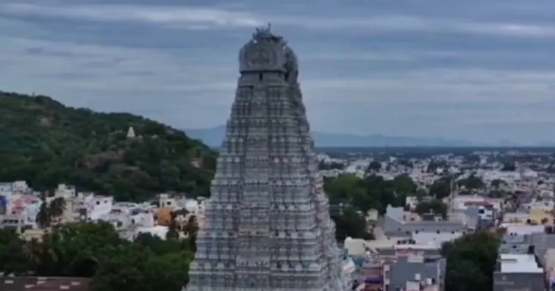 திருவண்ணமாலை கார்த்திகை மகா தீபம் – பக்தர்கள் மலையேற தடை!