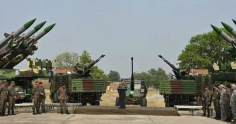 சிலிகுரி அருகே புதிய ராணுவ தளங்கள் அமைக்கும் பணி தீவிரம் – அதிர்ச்சியில் சீனா, வங்கதேசம்!