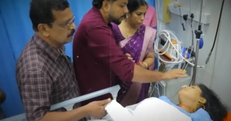 இதுதான் காதலா? : கேரளாவில் விபத்தில் சிக்கிய மணமகள் – மருத்துவமனைக்கே சென்று தாலி கட்டிய மணமகன்!