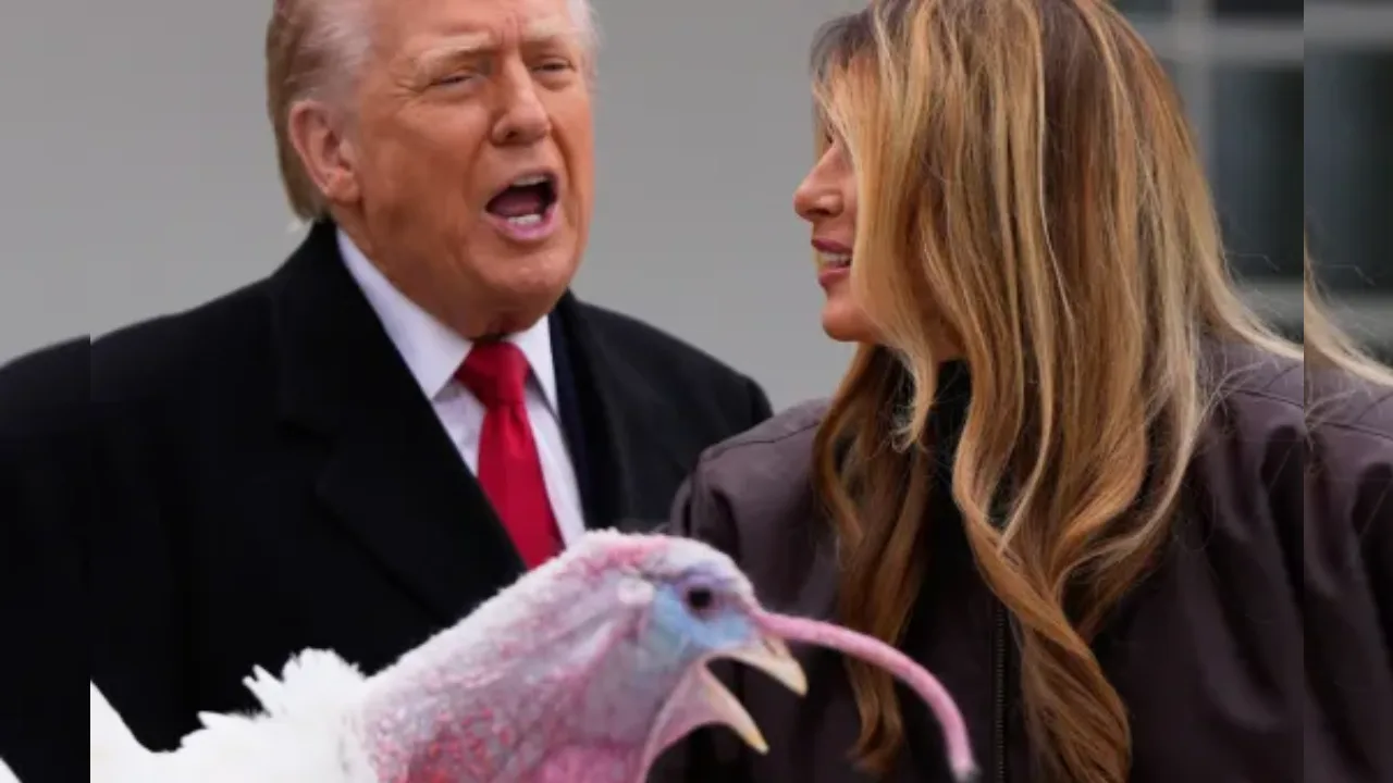 வான்கோழி போல ஒலி எழுப்பி சிரிப்பலையில் ஆழ்த்திய டிரம்ப்!