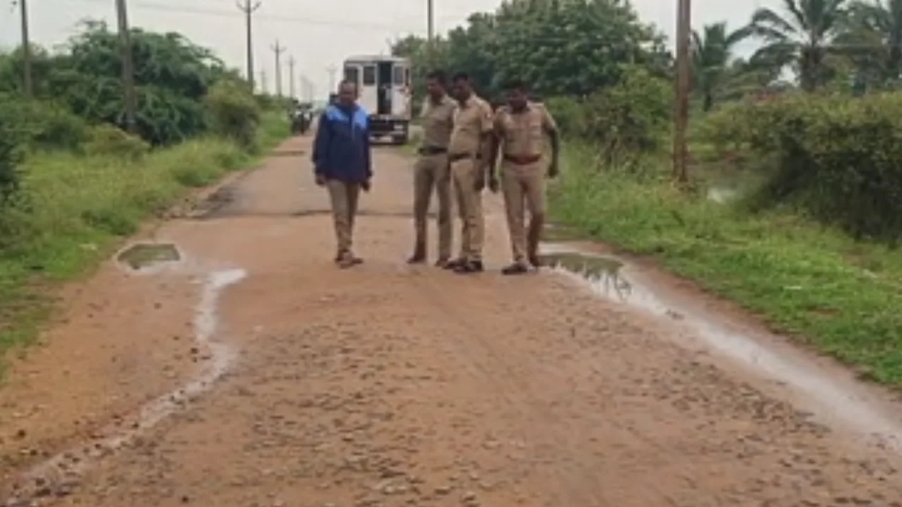 சங்கரன்கோவில் அருகே ஆசிரியர் கொலை!