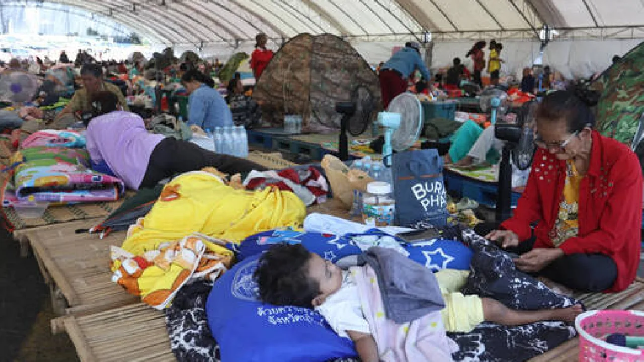 தாய்லாந்தில் 1.80 லட்சம், கம்போடியாவில் 60,000 பேர் வீடுகளை விட்டு வெளியேற்றம்!