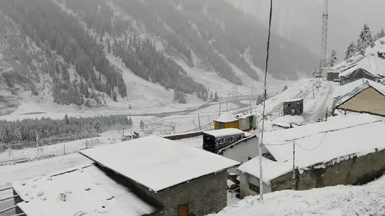 காஷ்மீரில் மைனஸ் டிகிரிக்கு சென்ற வெப்பநிலை!