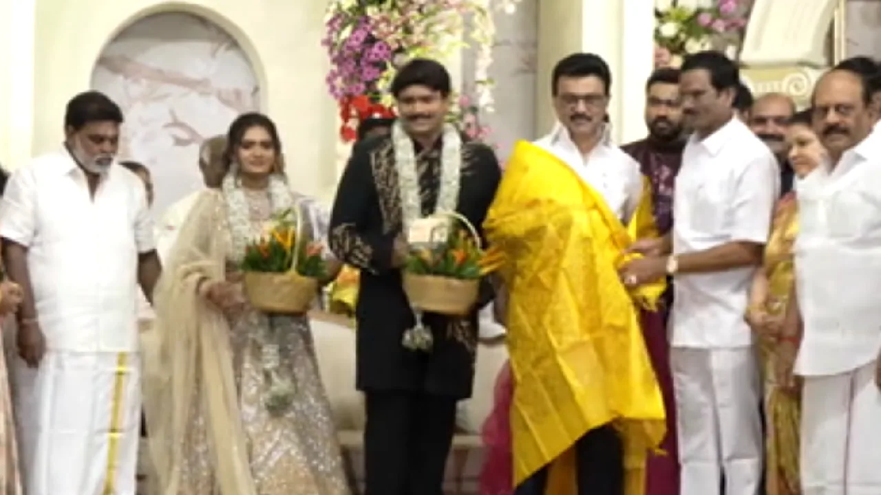 ஏ.கே.மூர்த்தியின் இல்ல வரவேற்பு விழா – அரசியல் தலைவர்கள், நடிகர்கள் வாழ்த்து!