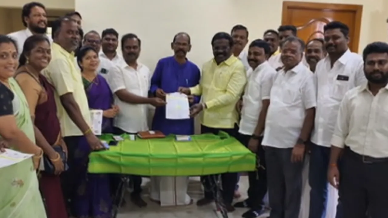 அன்புமணி அலுவலகத்தில் பாமக விருப்ப மனு விநியோகம் தொடக்கம்!