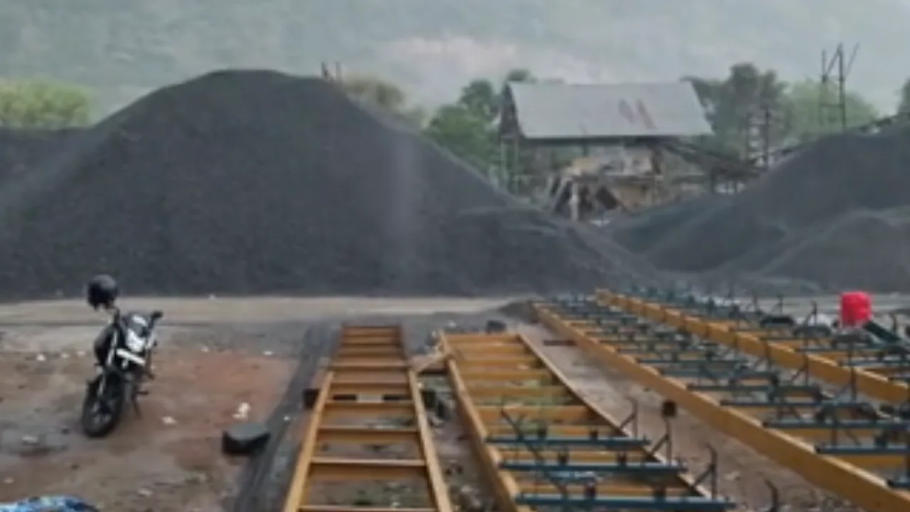 பெரம்பலூர் : அனுமதியின்றி 500 ஜெலட்டின் குச்சிகள், டெட்டனேட்டர்கள் பறிமுதல்!