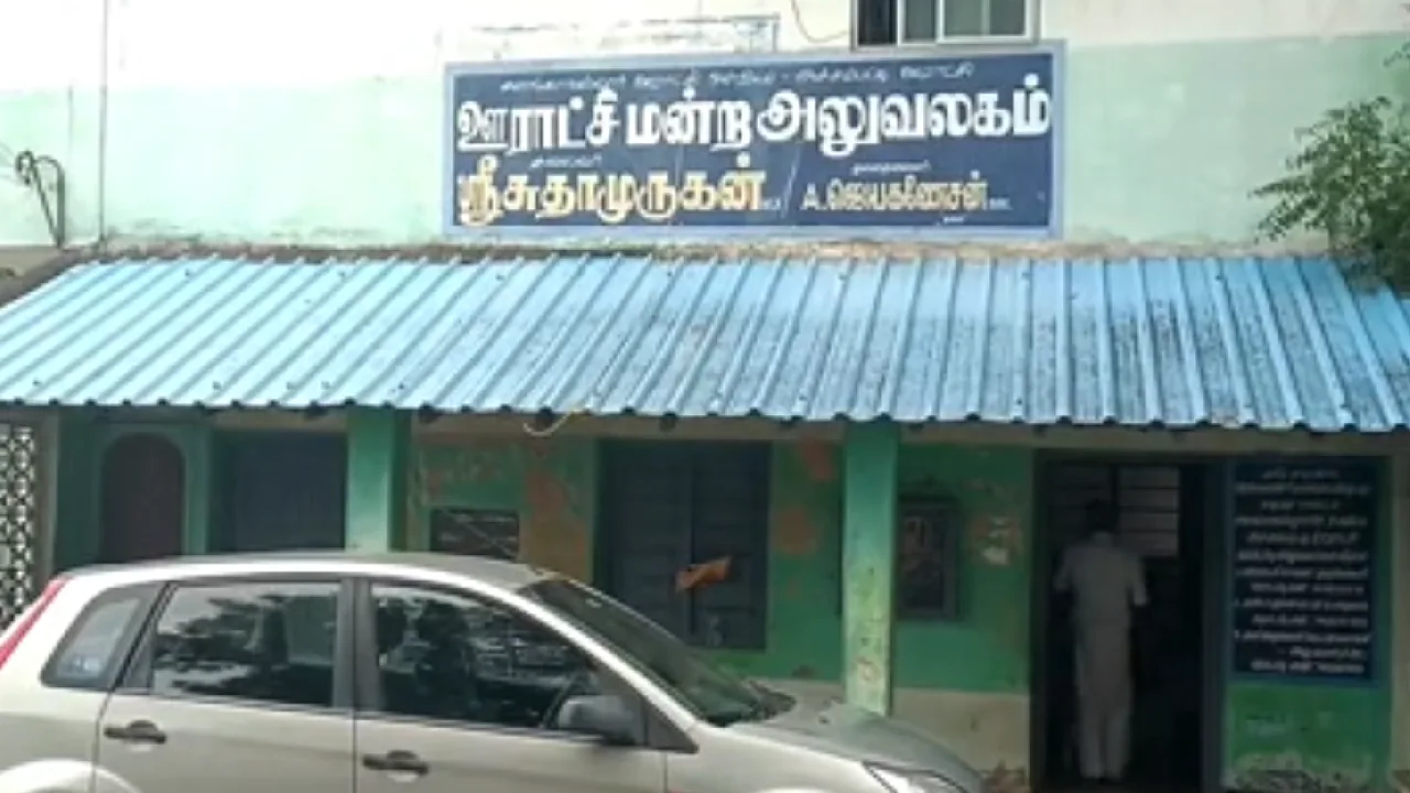 அலங்காநல்லூர் : கட்டப்படாத கழிவுநீர் கால்வாய்க்கு, நிதி விடுவிப்பு : ஆர்டிஐ தகவல் – கிராம மக்கள் அதிர்ச்சி!