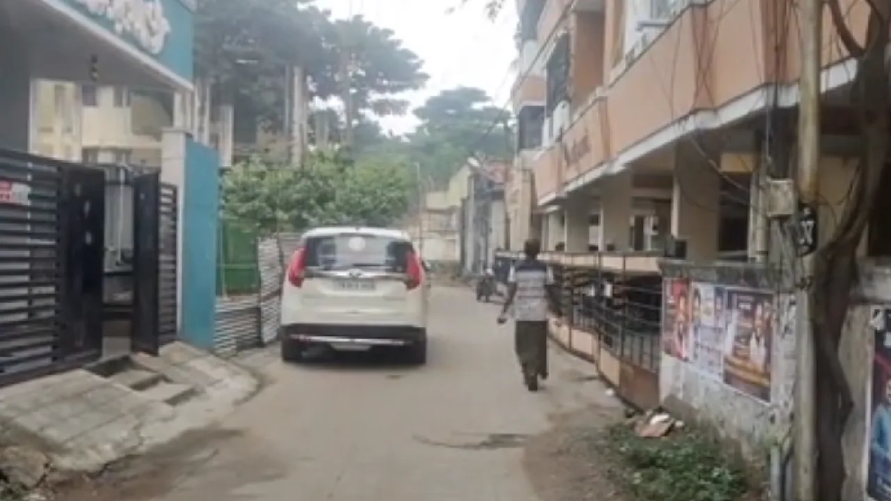 முகப்பேர் : சாலையில் நாட்டு வெடிகுண்டு வீசப்பட்ட சம்பவம் – பொதுமக்கள் அச்சம்!