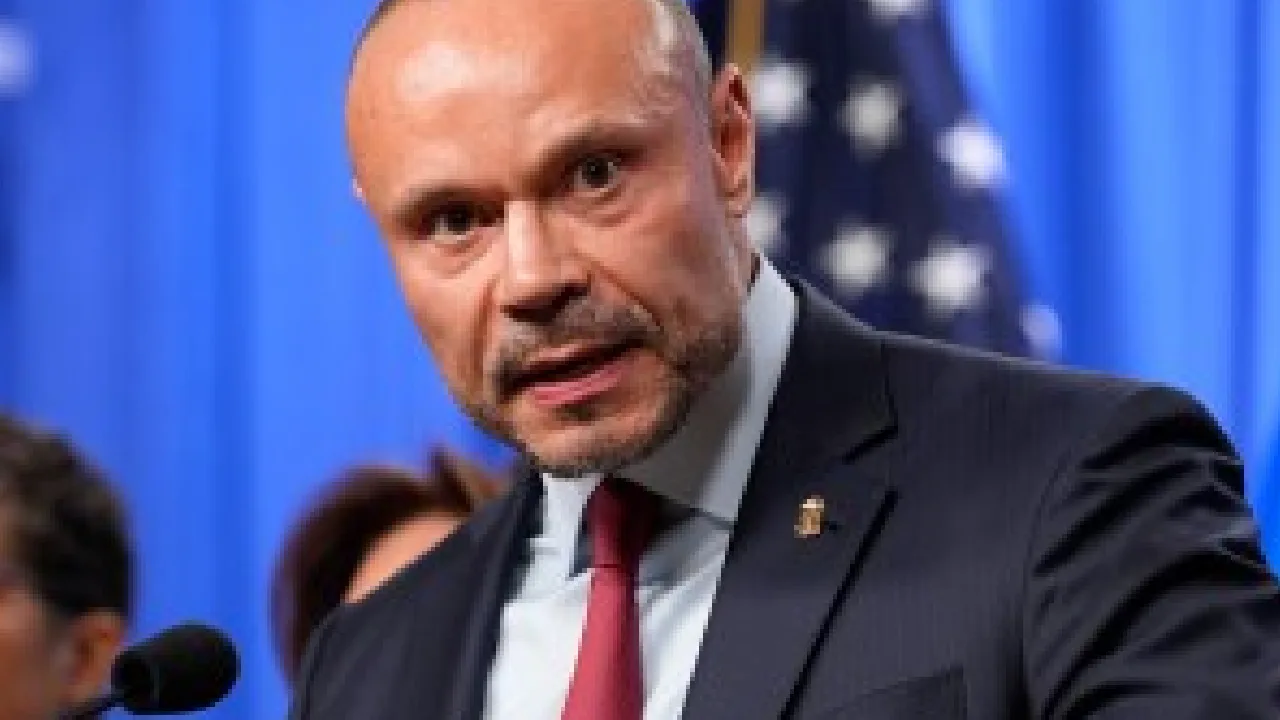 FBI துணை இயக்குநர் பதவி விலகுவதாக அறிவிப்பு!