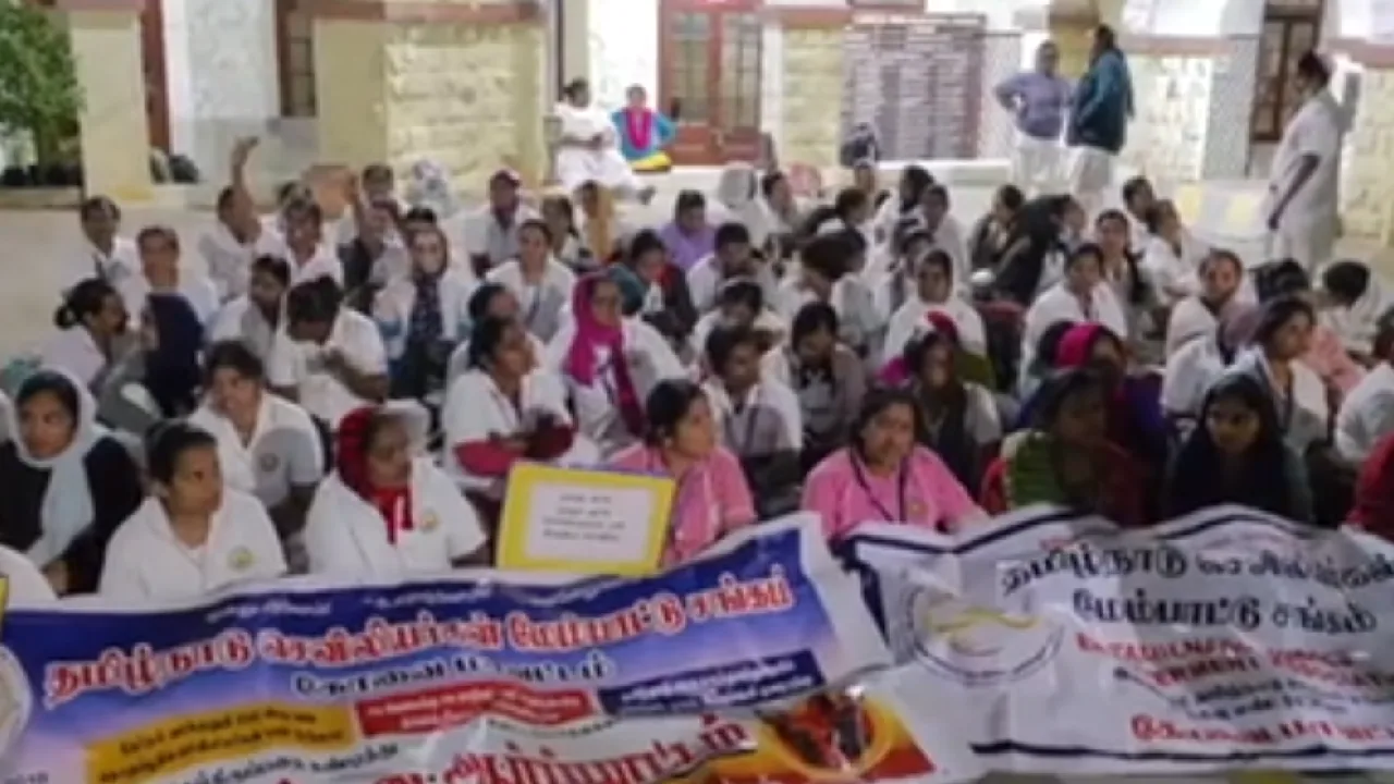 கோவை அரசு மருத்துவமனையில் செவிலியர்கள் விடிய விடிய ஆர்ப்பாட்டம்!