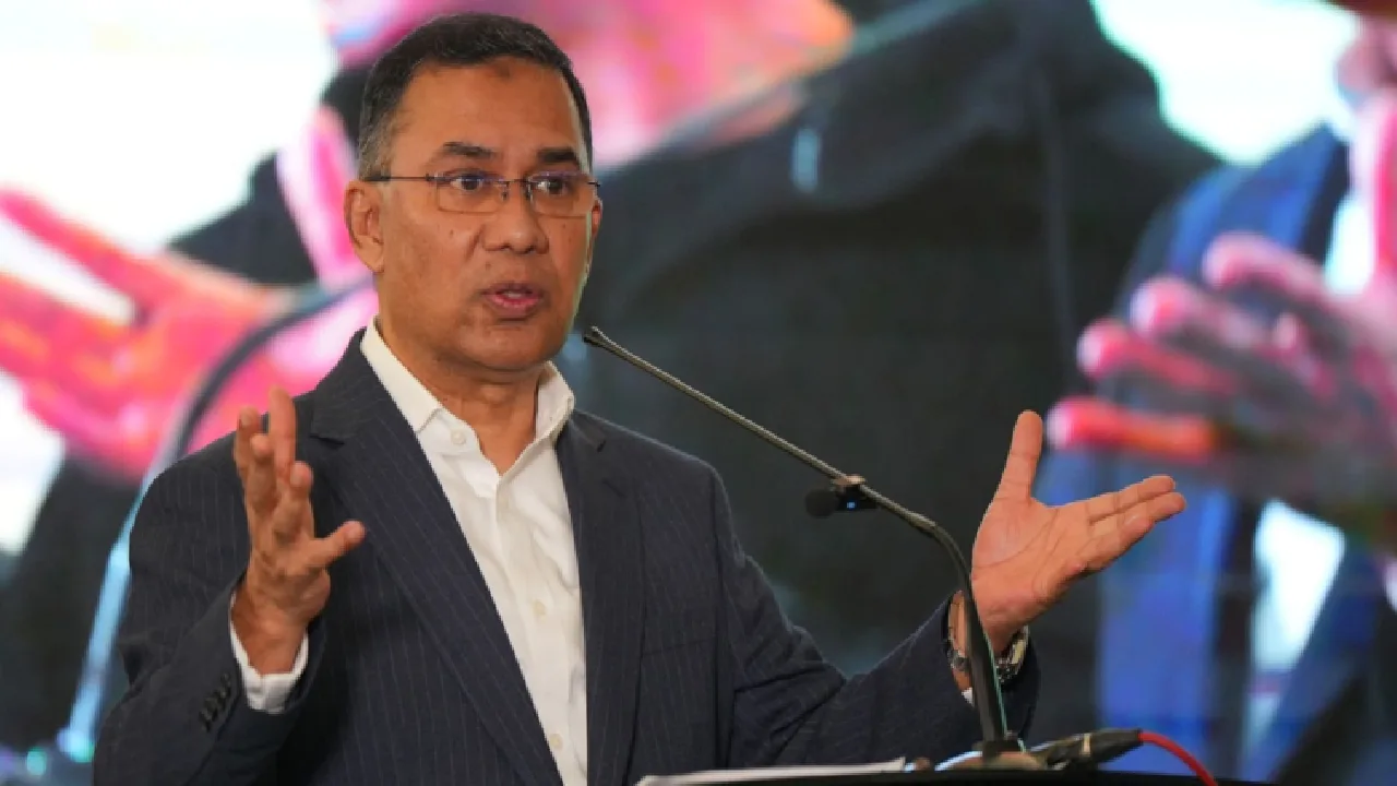 வங்கதேச தேர்தல் : பிரதமர் கனவில் நாடு திரும்பும் கலிதா மகன்!