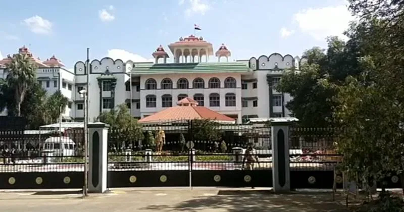 திருப்பரங்குன்றம் விவகாரம் தொடர்பாக நீதிமன்றத்தின் மாண்பை காக்கும் வகையில்  நடந்து கொள்ள வேண்டும் – மதுரை உயர்நீதிமன்ற கிளை