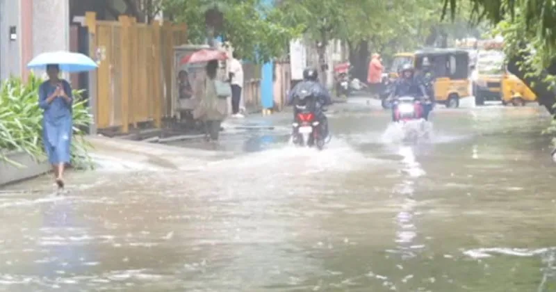 சென்னையின் பல்வேறு பகுதிகளில் தொடரும் மழை – பொதுமக்கள் கடும் அவதி!
