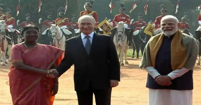 குடியரசுத் தலைவர் மாளிகையில் ரஷ்ய அதிபர் புதினுக்கு சிவப்பு கம்பள வரவேற்பு!