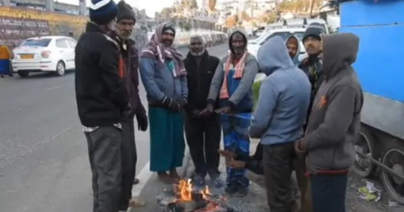 கொடைக்கானலில் ZERO டிகிரி செல்சியஸ்  – வீடுகளுக்குள்ளேயே முடங்கிய மக்கள்!