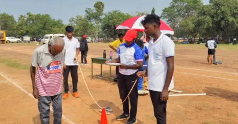 100 வயதில் தடகள போட்டி – காரைக்குடியில் அசத்திய தஞ்சை முதியவர்!