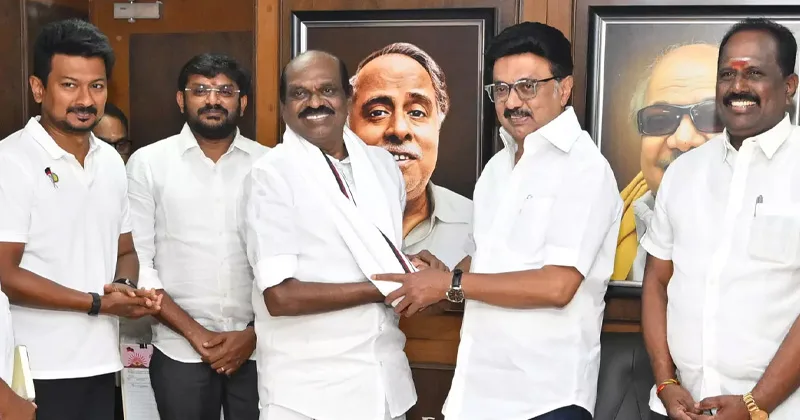 அதிமுக சுதந்திரமாக இல்லை சர்வாதிகாரப் போக்க செயல்படுகிறது -வைத்திலிங்கம்