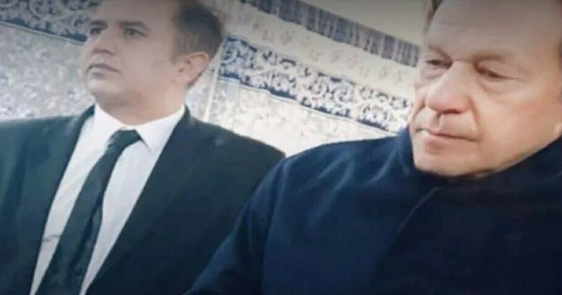 பாகிஸ்தான் சிறையில்  இம்ரான் கானின்  உடல்நிலை மோசம் – கண் பார்வை பறிபோனதா?