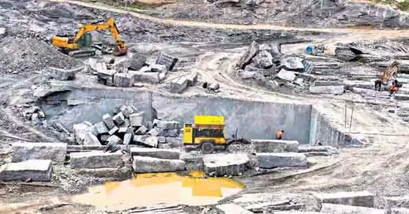 கேரளாவிற்கு கனிம வளங்களை ஏற்றி செல்லும் கனரக வாகனங்கள் விதிகளை கடைபிடிப்பதில்லை!