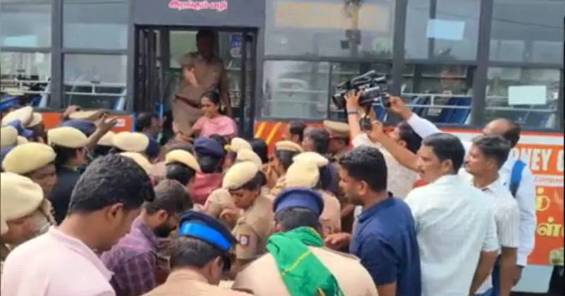 சம வேலைக்கு சம ஊதியம் கோரி 7-வது நாளாக போராட்டம் – இடைநிலை ஆசிரியர்கள் மீது வழக்கு!