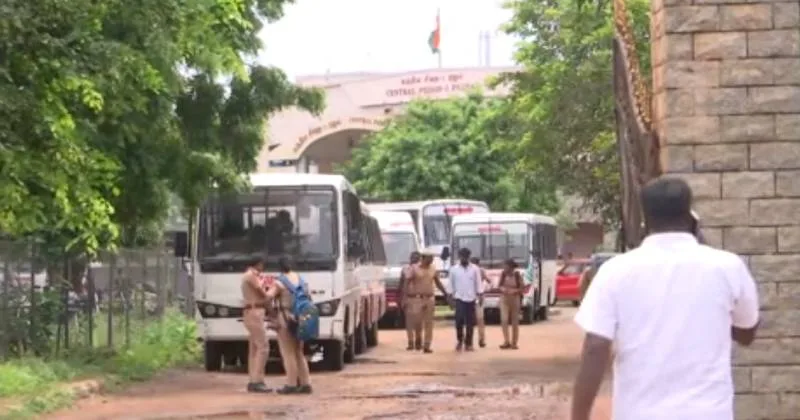 சென்னை புழல் சிறையில் அடைக்கப்பட்டுள்ள ஆம்ஸ்ட்ராங் கொலை வழக்கு கைதிகளிடையே  கோஷ்டி மோதல்!