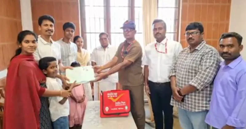 கைத்தறி நெசவுத் தொழிலில் புதுமை புகுத்தி சாதனை – குடியரசு தின விழாவில் பங்கேற்க சேலம் இளைஞர்களுக்கு அழைப்பு!