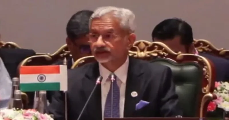 ரஷ்ய கச்சா எண்ணெய் இறக்குமதிக்கு எதிராக அமெரிக்கா விதித்த தடை – அமைச்சர் ஜெய்சங்கர் விமர்சனம்!
