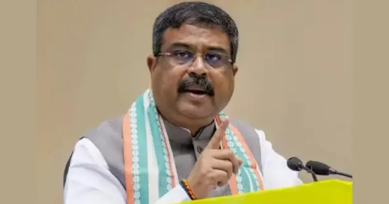 அடுத்த ஆண்டு முதல் ஆன்லைனில் நீட் தேர்வு – தர்மேந்திர பிரதான்