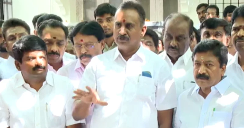 அதிமுக நிர்வாகிகளை நீக்கிய எடப்பாடி பழனிச்சாமி அறிவிப்பு செல்லாது – எஸ். பி.வேலுமணி