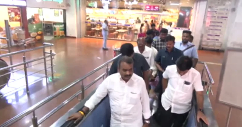 எரிபொருள் சிக்கனம் குறித்து பொதுமக்களிடம் விழிப்புணர்வு – மத்திய அமைச்சர் எல்.முருகன் மெட்ரோவில் பயணம்!