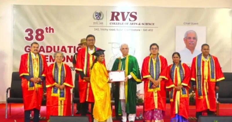 மாணவர்கள் வேலை கொடுப்பவர்களாக மாற வேண்டும் – ஆளுநர் ராஜேந்திர அர்லேகர்