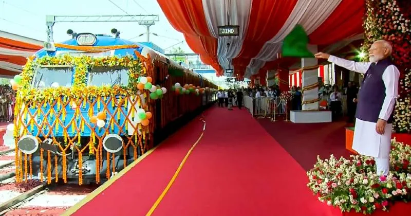 நாட்டின் முதல் மற்றும் உலகின் நீண்ட தூர ஹைட்ரஜன் ரயில் சேவை – பிரதமர் தொடங்கி வைத்தார்!