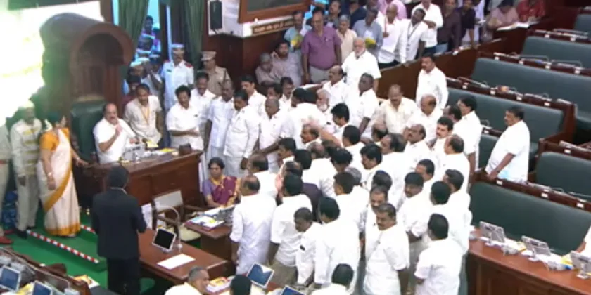 முதலமைச்சர் பேச்சால் திமுக எம்.எல்.ஏக்கள் கொந்தளிப்பு; வெளிநடப்பு செய்தனர்